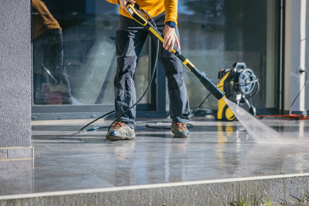 Professional Pressure Washing Services in Bloomington, TX